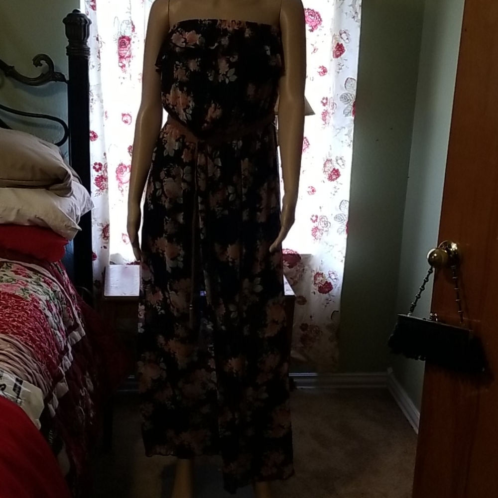 Strapless dress